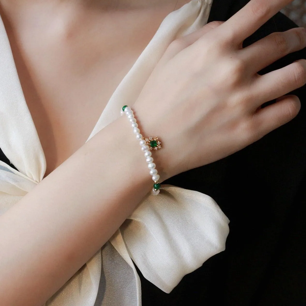 Baroque Bracelet - Joyce