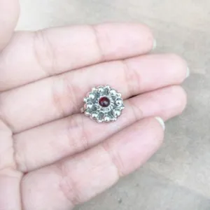 Garnet Phool Silver Nose Clip