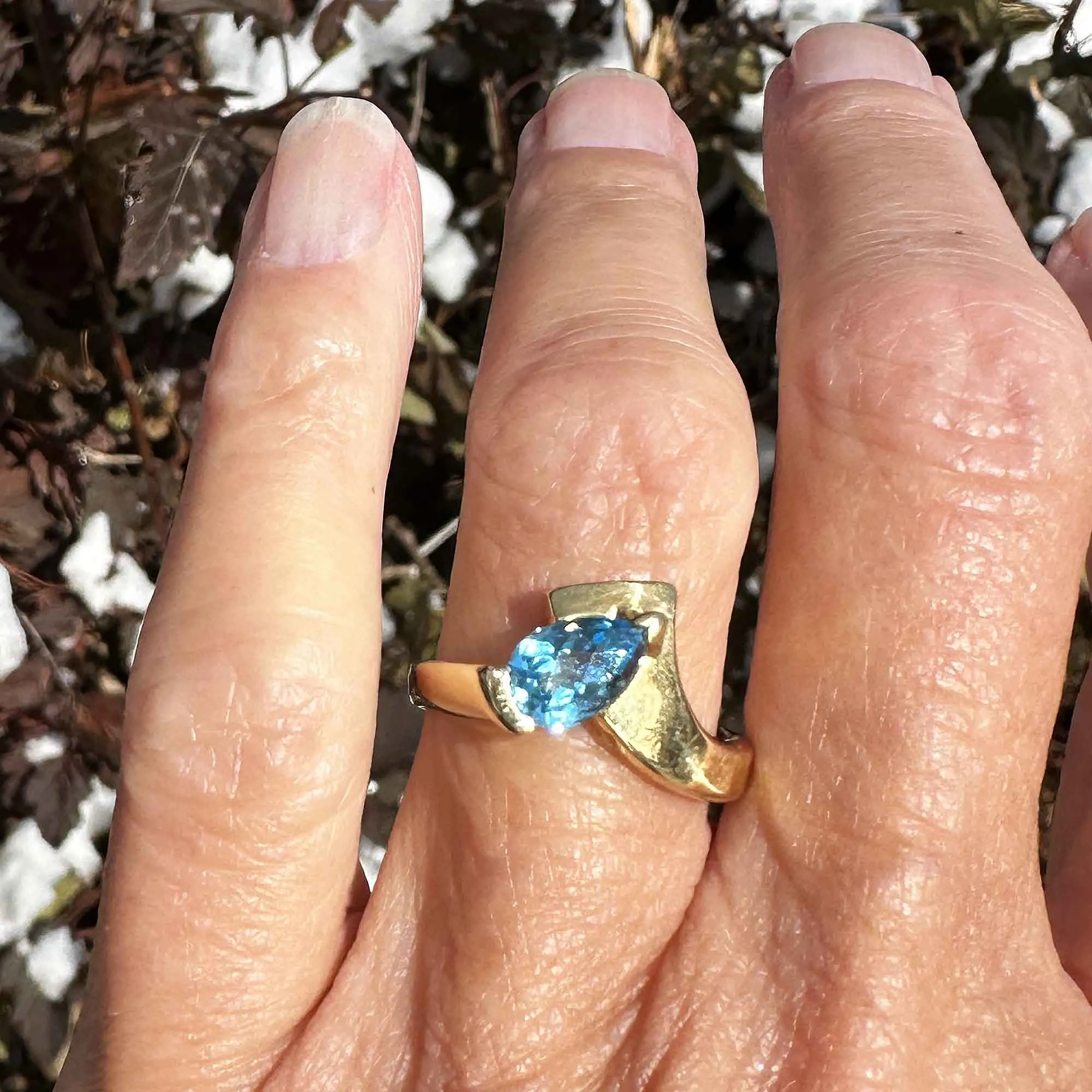 Vintage Chevron Bypass Pear Cut Blue Topaz Ring in 14K Gold
