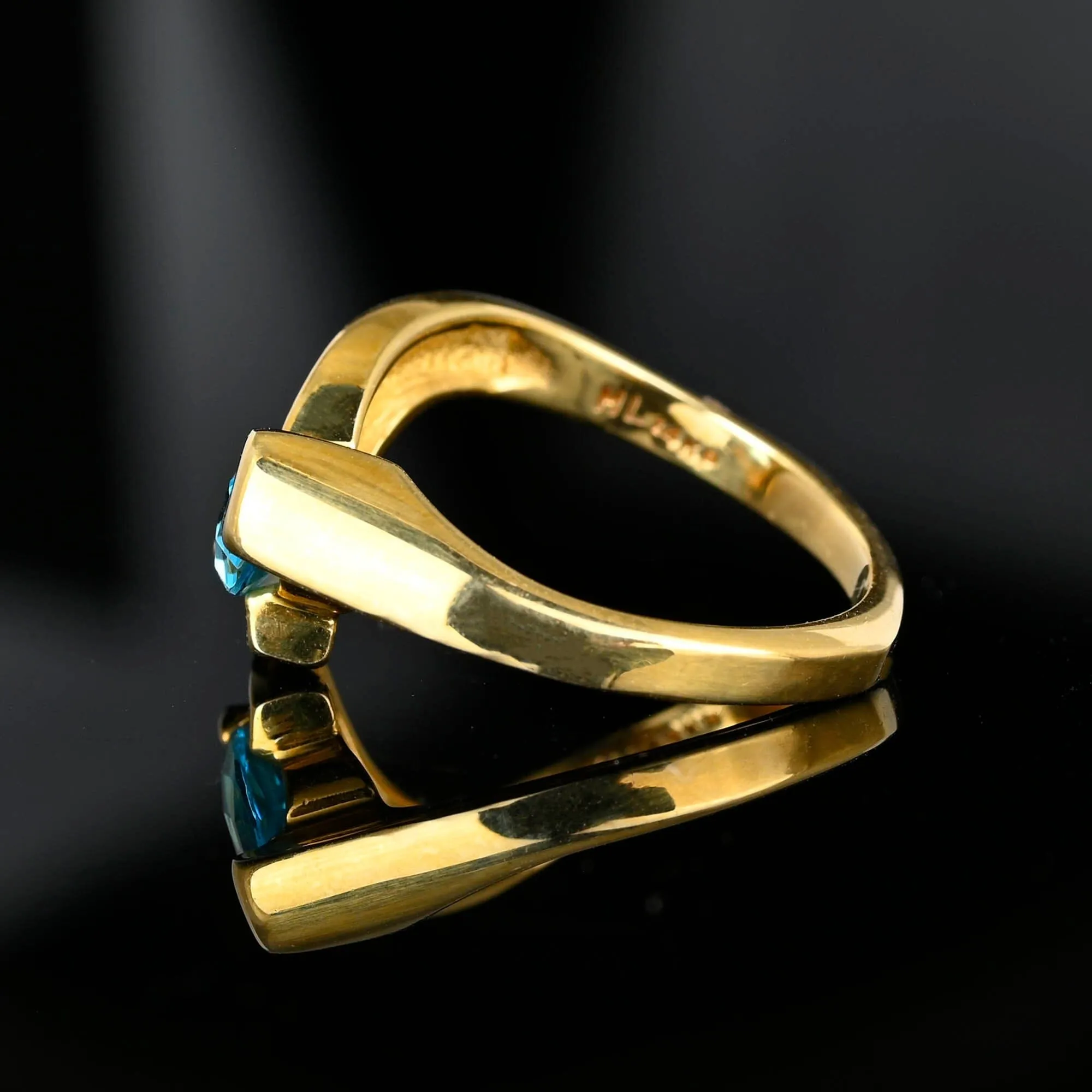 Vintage Chevron Bypass Pear Cut Blue Topaz Ring in 14K Gold