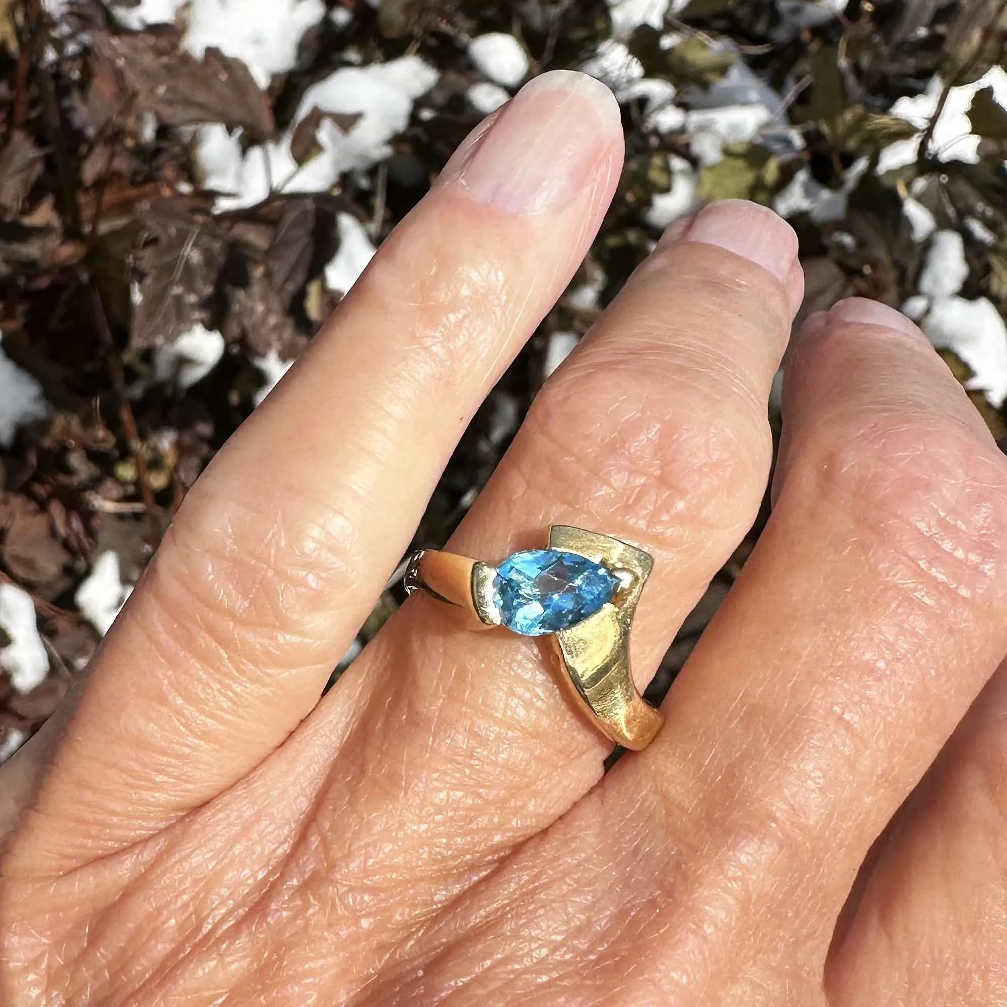 Vintage Chevron Bypass Pear Cut Blue Topaz Ring in 14K Gold